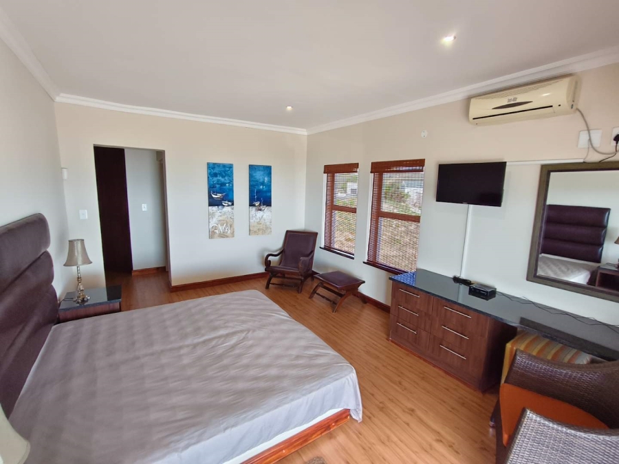 5 Bedroom Property for Sale in Blueberry Hill Western Cape